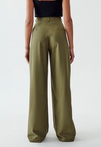 CALLI POLLY - Hlače - khaki