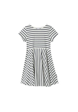 Krótka sukienka z białym kolorem, z granatowymi poziomymi paskami na górze i pionowymi paskami na rozkloszowanej spódnicy.