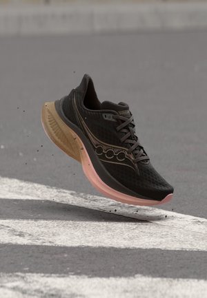 Saucony ENDORPHIN SPEED 5 - Chaussures de running sur route - torte/aureate