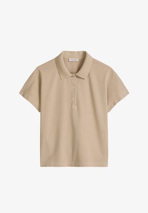 Beiges kurzärmeliges Poloshirt mit drei vorderen Knöpfen und einem flachen Kragen, aus weichem Baumwollstoff.