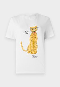 ONLBARIA - T-shirts med print - bright white
