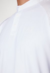 EA7 Emporio Armani MAGLIA - T-skjorte til trening - white