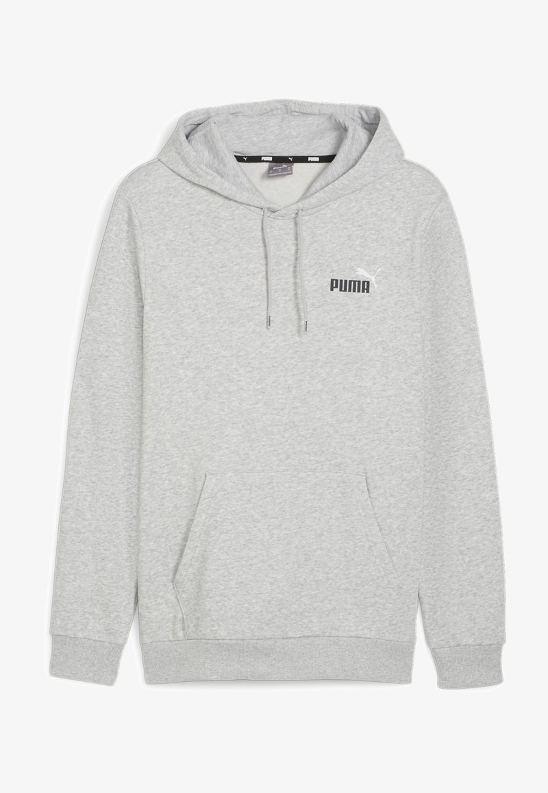 Sudadera gris con capucha hecha de forro polar, con un bolsillo tipo canguro y un logo negro de Puma en el pecho. Cuerdas ajustables en la capucha.
