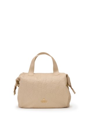Sac à main beige avec motif crocodile embossé, deux poignées, fermeture éclair dorée et petit logo de marque doré au centre avant.