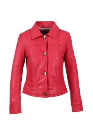 Giubbotto in pelle rossa con colletto, chiusura a bottoni frontale e maniche lunghe. Presenta una texture liscia e un design aderente, senza decorazioni.