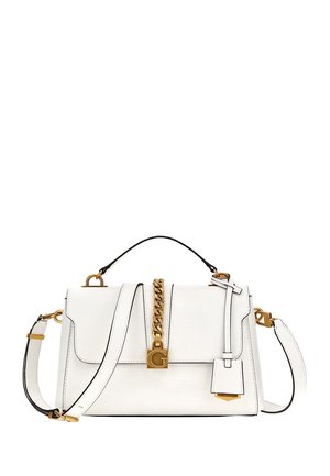 Sac à main en cuir blanc avec détail chaîne dorée et fermoir en forme de G, poignée supérieure et bandoulière réglable.