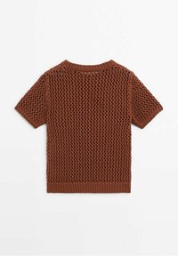 Maglione corto a maniche corte in maglia a rete marrone con scollo rotondo e polsini a coste. La texture appare aperta e traspirante.