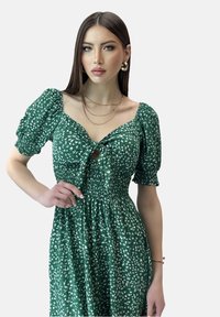 Elara SOMMER - Vestido informal - grün hamburg