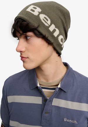 Bench, BENCH X SUPERDRY &AMP; CO BENCH JACQUARD SKATER BEANIE HAT - Bonnet - black olive