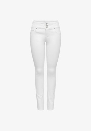 Bijele uske traperice s visokim strukom, tri metalna gumba, prednji džepovi i nogavice do gležnja prikazane na bijeloj pozadini.