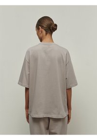 LA MANIA LUCY - Marškinėliai su spaudiniu - beige