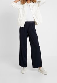 Marc O'Polo Stoffhose - dark blue