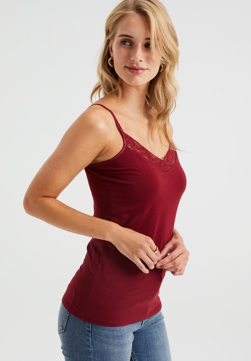 WE Fashion SINGLET - Top - red
