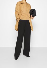 Saint Tropez Kardigan - light brown