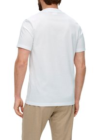 s.Oliver BLACK LABEL MIT CREW NECK - T-shirt basic - weiß