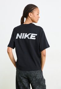Nike Sportswear - ASBURY CREW  - Print T-shirt - black/white Thumbnail Image 1