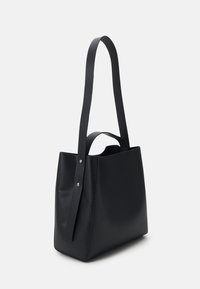 Gina Tricot LARGE BAG - Torbica - black