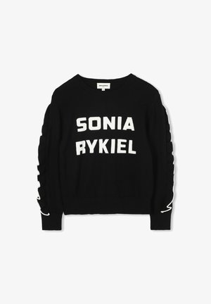 Zwart gebreid truitje met witte "SONIA RYKIEL" letters op de voorkant. Gerimpelde details langs de mouwen voegen textuur toe.