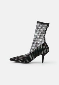Nly by Nelly Botines - black