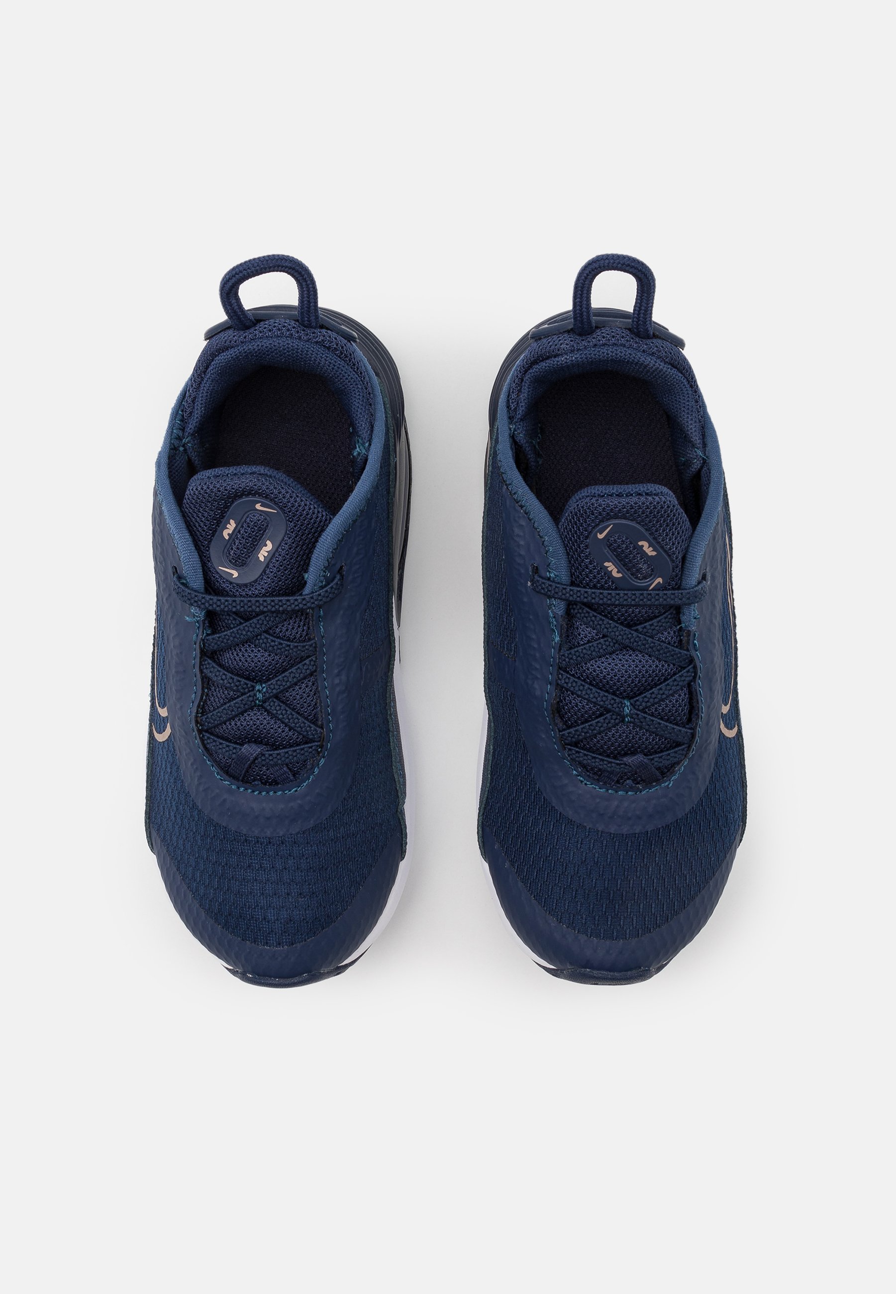 infant 2090 trainers