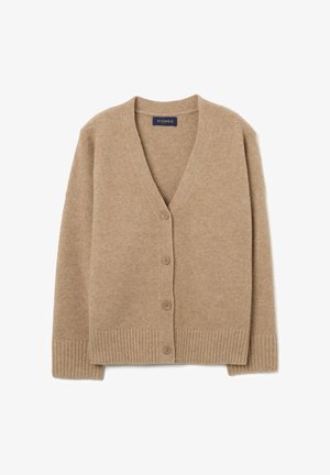 Beige wollen cardigan met een V-hals, geribbelde manchetten en zoom. Voorzien van vijf knopen aan de voorkant en een zachte, geborstelde textuur.