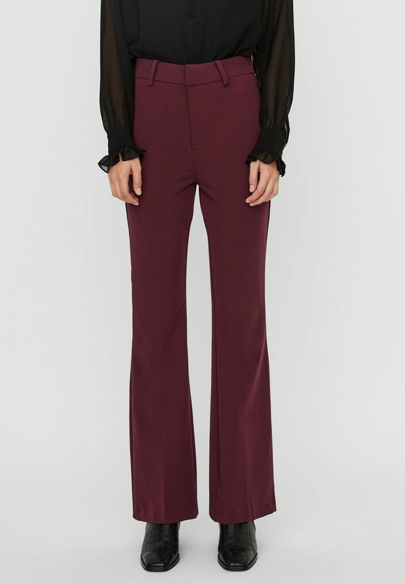Bordeaux flared pants gemaakt van een soepele stof, met een hoge taille, op maat gemaakte pasvorm en een schone voorzijde.