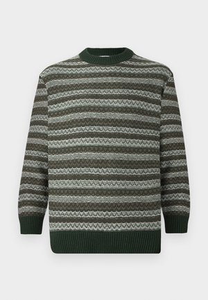 Pikkade varrukatega sviiter, millel on horisontaalsed rohelised, pruunid ja valged triibud, ääris ribaga, allääre ja ümara kaeluse äär.