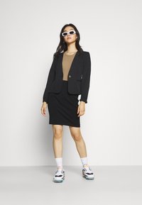 VILA VIASMIN NEW SKIRT - Minissaia - black