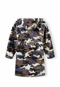 Accappatoio con cappuccio in un morbido tessuto peluche, caratterizzato da un motivo mimetico nei colori marrone, viola, nero e bianco. Include una cintura coordinata.