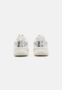 adidas Performance DAME CERTIFIED 3 - Košarkarski copati - core white/core black/silver metallic