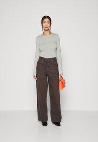 Gina Tricot SOFT TOUCH CREW NECK TOP - Hosszú ujjú felső - iron