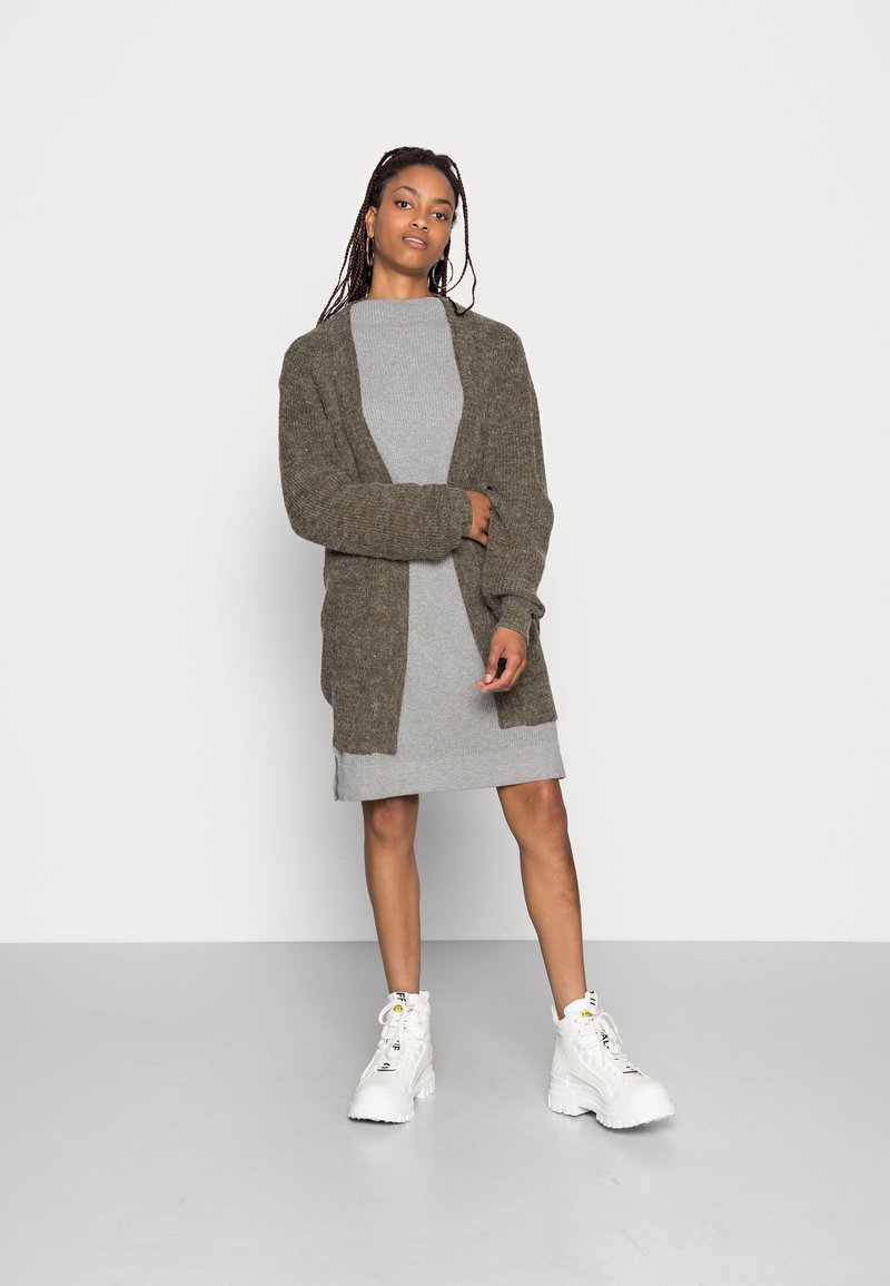 Damen Strickjacken | ICHI NOVO Strickjacke ivy green/khaki - LI09207 Damen Strickjacken | ICHI NOVO Strickjacke ivy green/khaki - LI09207