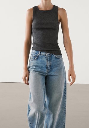 Top - dark grey
