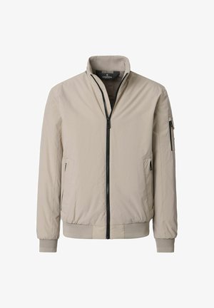 Beige Herren-Bomberjacke mit Frontreißverschluss, gerippten Bündchen und Saum, zwei Seitentaschen sowie einer Reißverschlusstasche am linken Ärmel.