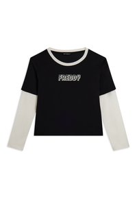 Top corto nero con maniche lunghe beige, presenta un collo rotondo e la parola "FREDDY" in lettere bianche stilizzate sul petto.