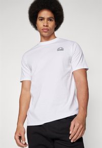 Ellesse MELARA  - Camiseta estampada - white