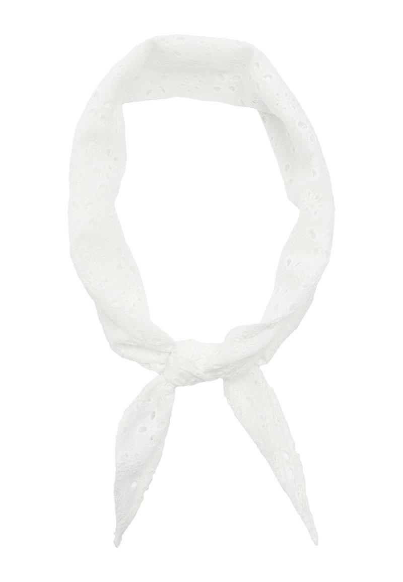 Biały bawełniany szalik z delikatnym kwiatowym haftem i miękką fakturą, zawiązany w pętlę z zakończeniami w kształcie grotu.