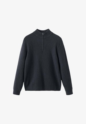 Suéter de canalé gris oscuro con un alto cuello y cierre de media cremallera, que cuenta con mangas largas y un corte holgado. Textura suave en toda la prenda.