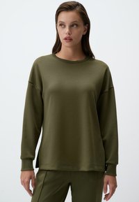 CREW NECK LONG SLEEVED - Sweater - khaki
