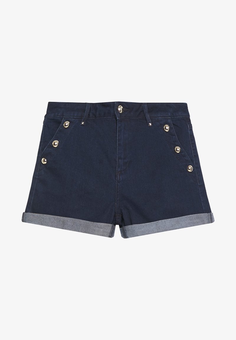 Pantalones cortos de mezclilla en azul oscuro con un dobladillo azul claro. Presenta cuatro acentos de botón plateado en la parte delantera y un diseño de cinturilla estándar.