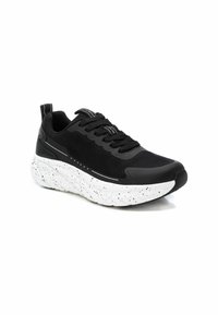 XTI Zapatillas - black