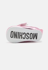 MOSCHINO UNISEX - První boty - white/pink/black