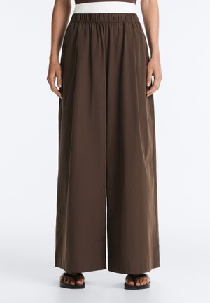 OYSHO, Pantalon classique - mottled light brown