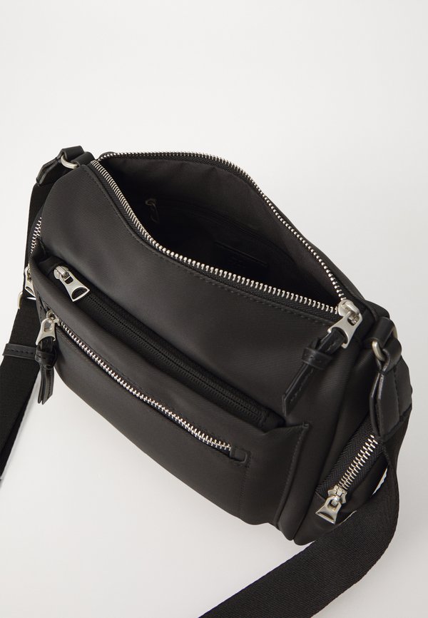 CROSSBODY BAG HARDY M - Cross body bag4