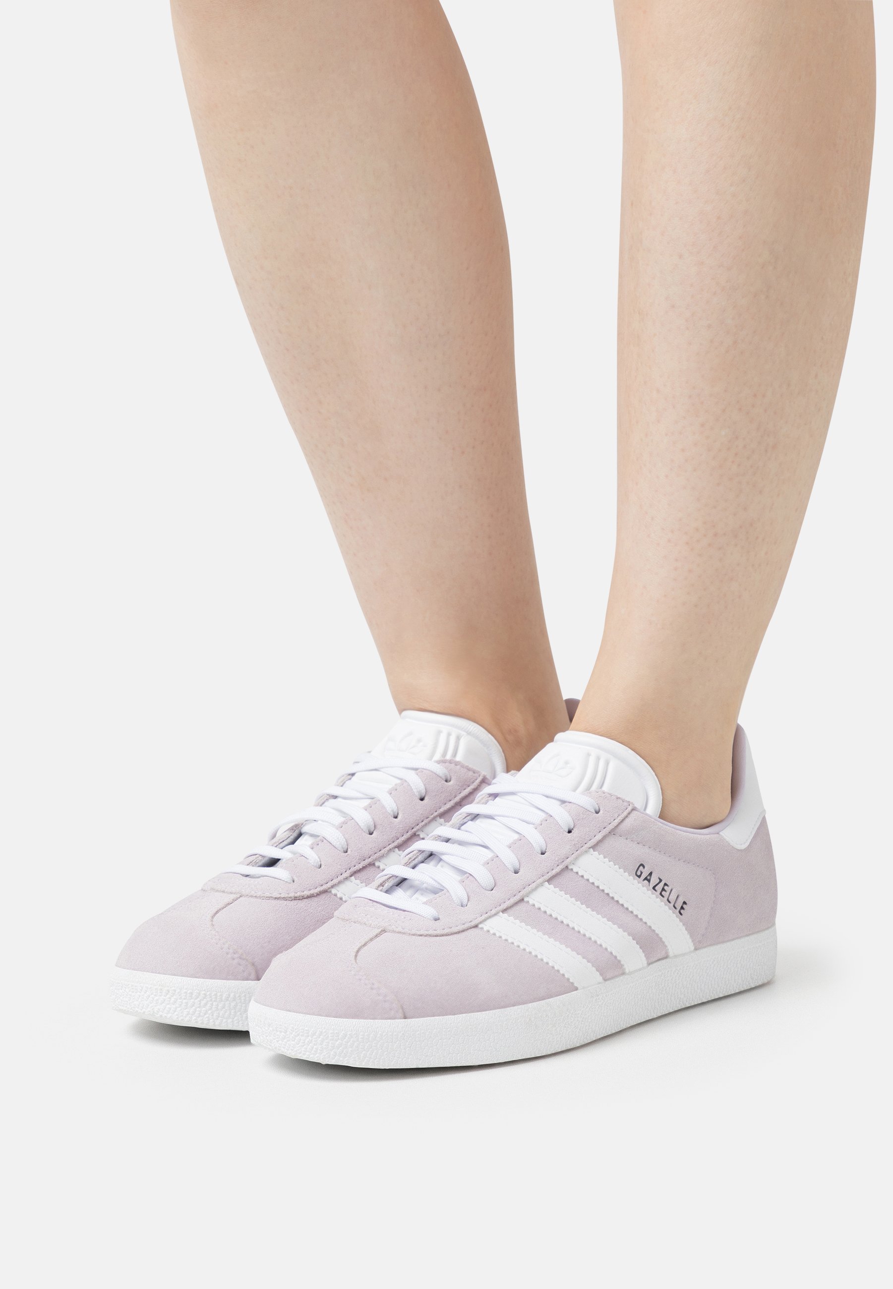 adidas Originals GAZELLE - Trainers - silver dawn/footwear white/core pink - Zalando.co.uk