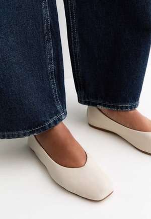 New Look Ballet pumps - off white