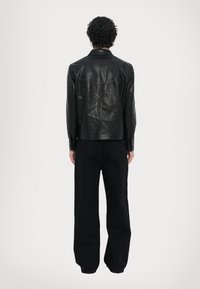 Paul & Joe HARPER - Nahkatakki - noir