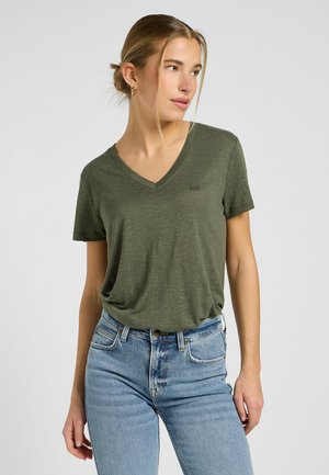 Lee SHORT SLEEVE V NECK REGULAR FIT - Basic T-shirt - oak moss