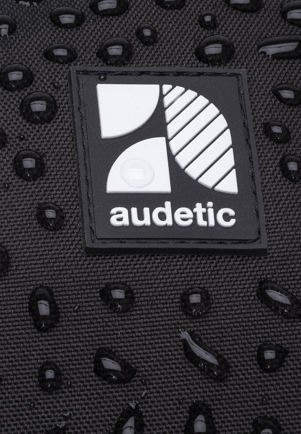 AERO – Schulranzen – schwarz