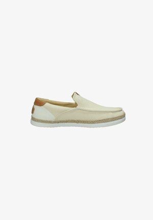 Scarpa casual beige slip-on con dettaglio in corda intrecciata intorno alla suola intermedia e suola in gomma bianca, con toppa marrone sul tallone.